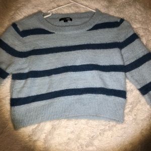 Sweater crop top